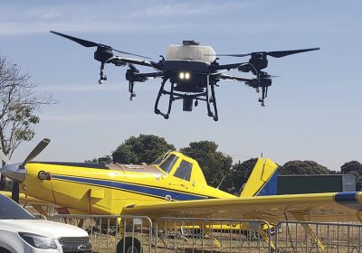 Aviao-e-drone-scaled