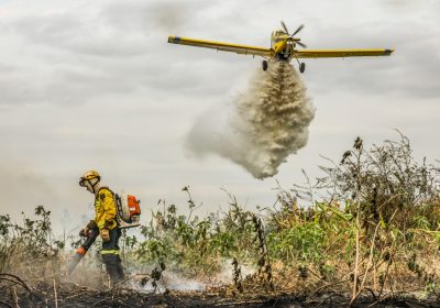 Combate-aereo-a-incendios-no-Pantanal-24080301