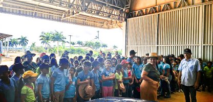 ETAPA: crianças da escola candeiense  marcaram nova etapa no projeto de educação e integração promovido pela associada do Sindag...