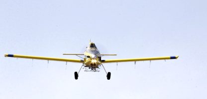 TREINAMENTO: pilotos no curso serão avaliados em circuitos simulando aproximação coordenada com equipe de solo e lançamento de água sobre as chamas. Foto; simulação de combate a incêndio em São Paulo/2019- Castor Becker Jr/C5 NewsPress