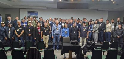 MOBILIZAÇÃO: representantes de aeroclubes de todo o Estado marcaram presença no encontro que discutiu estratégias e ações pelas entidades que são o berço da aviação brasileira - foto: Febraero/divulgação