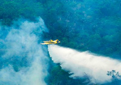 COMBATE: aviões da Aeroterra atuam contra as chamas na selva a serviço do Prevfogo/Ibama - Foto: Rogério Cassimiro/MMA