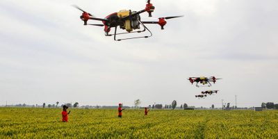 POLÍTICA DE ESTADO: desde fevereiro os equipamentos remotos integram  o mais importante guia do governo de Pequim para o setor rural - foto: Número voltou ao noticiário em agosto e ajuda a dimensionar um mercado que só no setor agrícola tem mais de 300 mil aparelhos - foto: Agência Xinhua