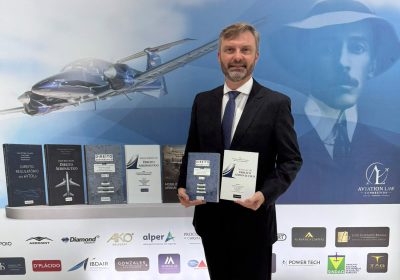 ATUALIZAÇÃO: regulamentação do setor aeroagrícola segue presente com artigo de Vollbrecht no Manual Jurídico, que ganhou versão atualizada... - fotos: divulgação